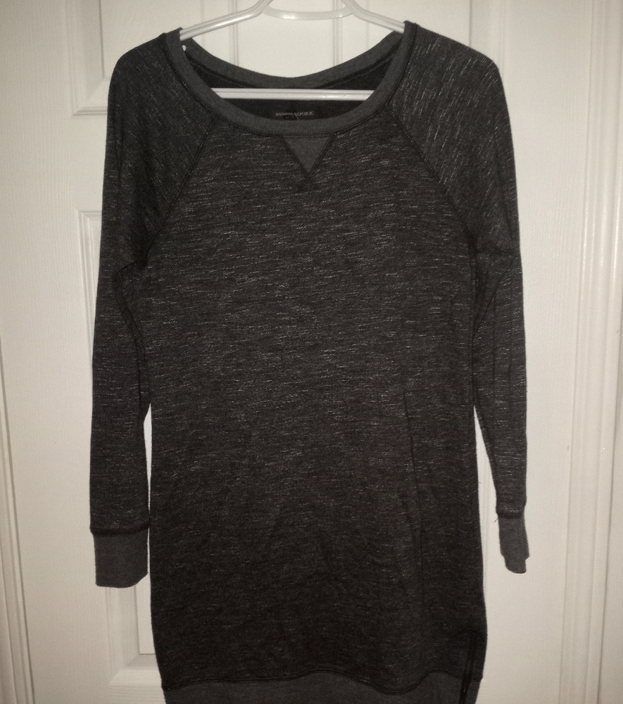 💲3/25💲 Banana republic sweater dress
